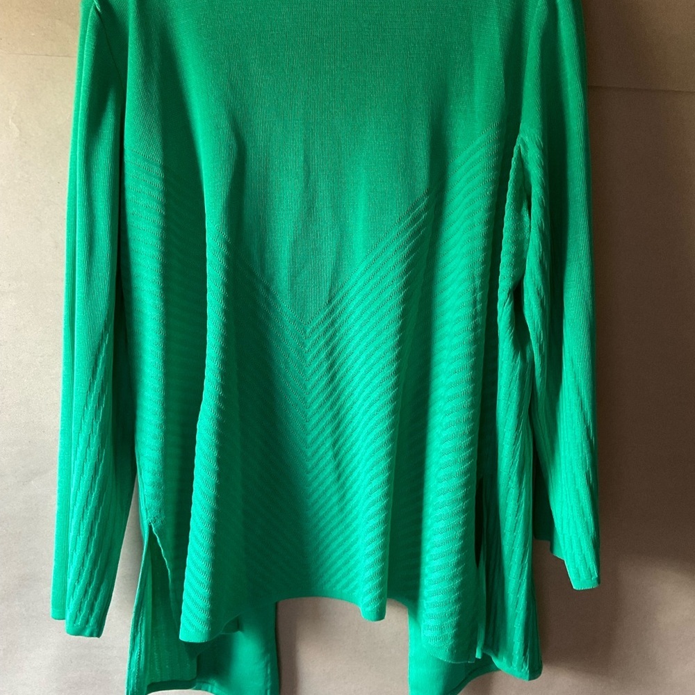 Ming Wang cardigan. Open front. Green. Size 1X - Picture 9 of 11